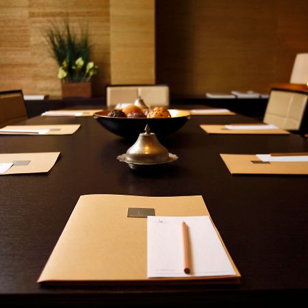 איסטמבול Bentley Hotel Bosphorus - Special Class מראה חיצוני תמונה A meeting room at a hotel
