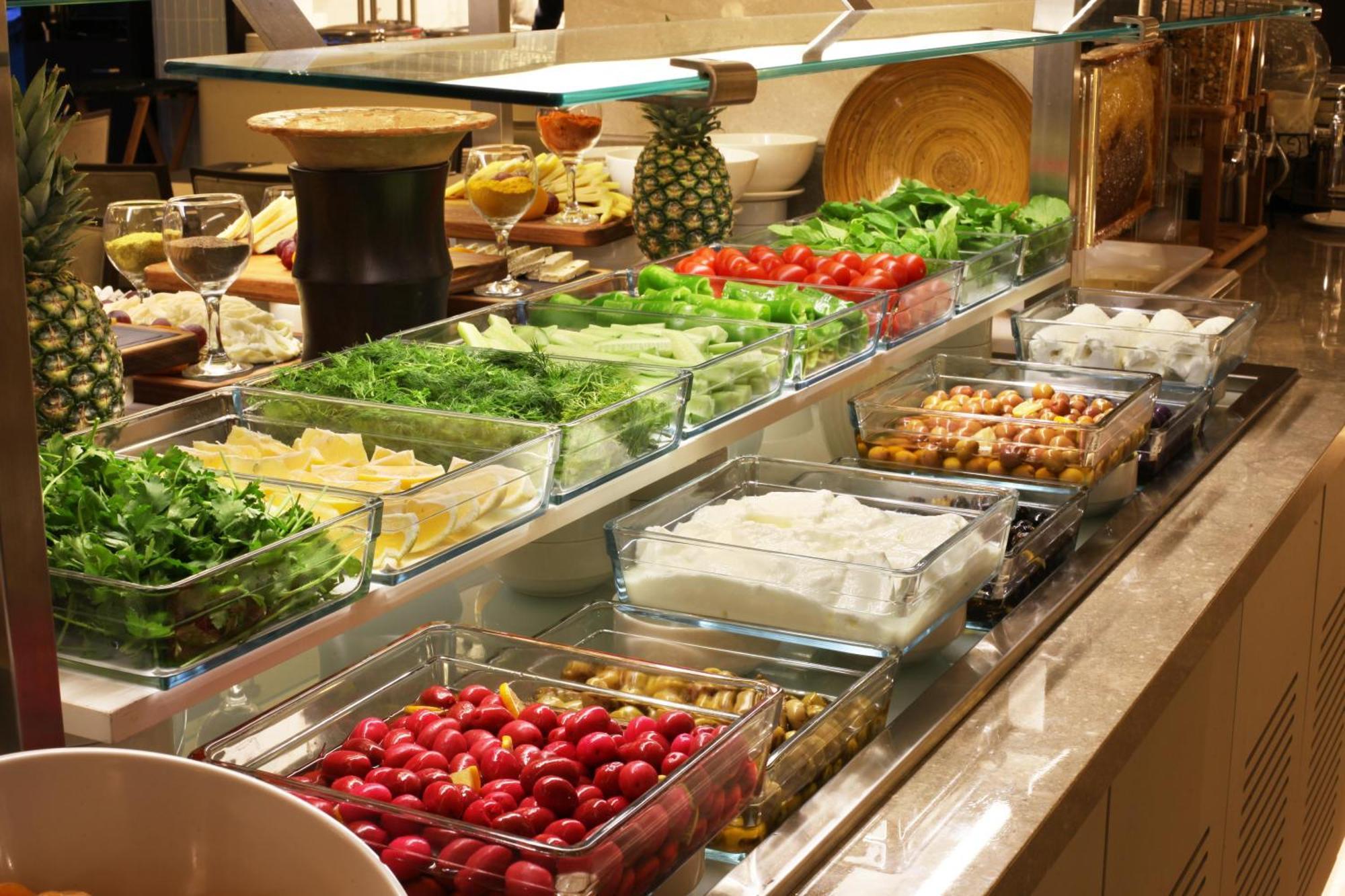 איסטמבול Bentley Hotel Bosphorus - Special Class מראה חיצוני תמונה A salad bar